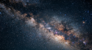 夢見流星好不好？是迎來指路明燈還是暗藏時機流逝？解析星空入夢的吉凶預兆